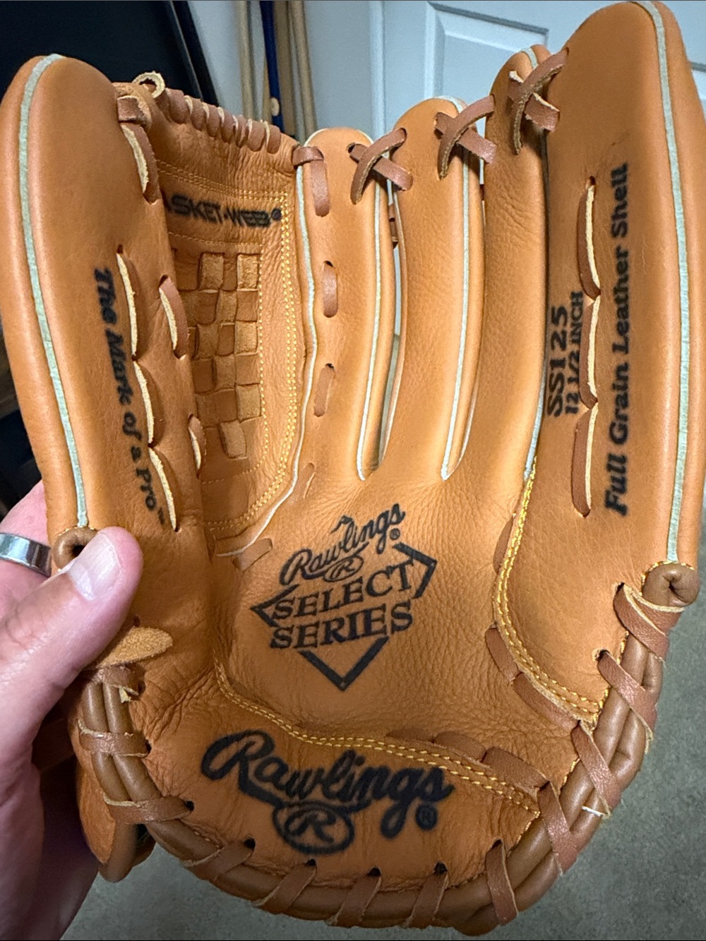 Rawlings Select Series Tan/Brown Leather Baseball Glove SS125 right handed
